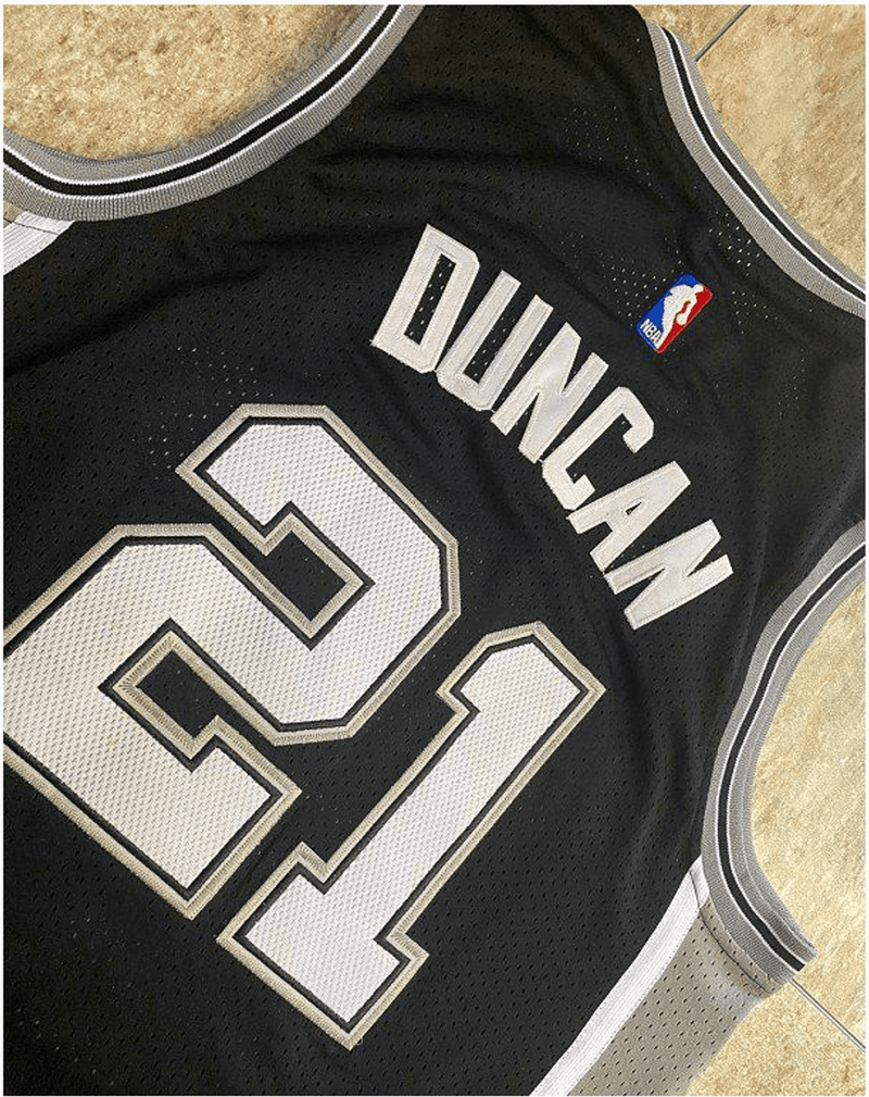 Regata San Antonio Spurs Comemorative Tim Duncan